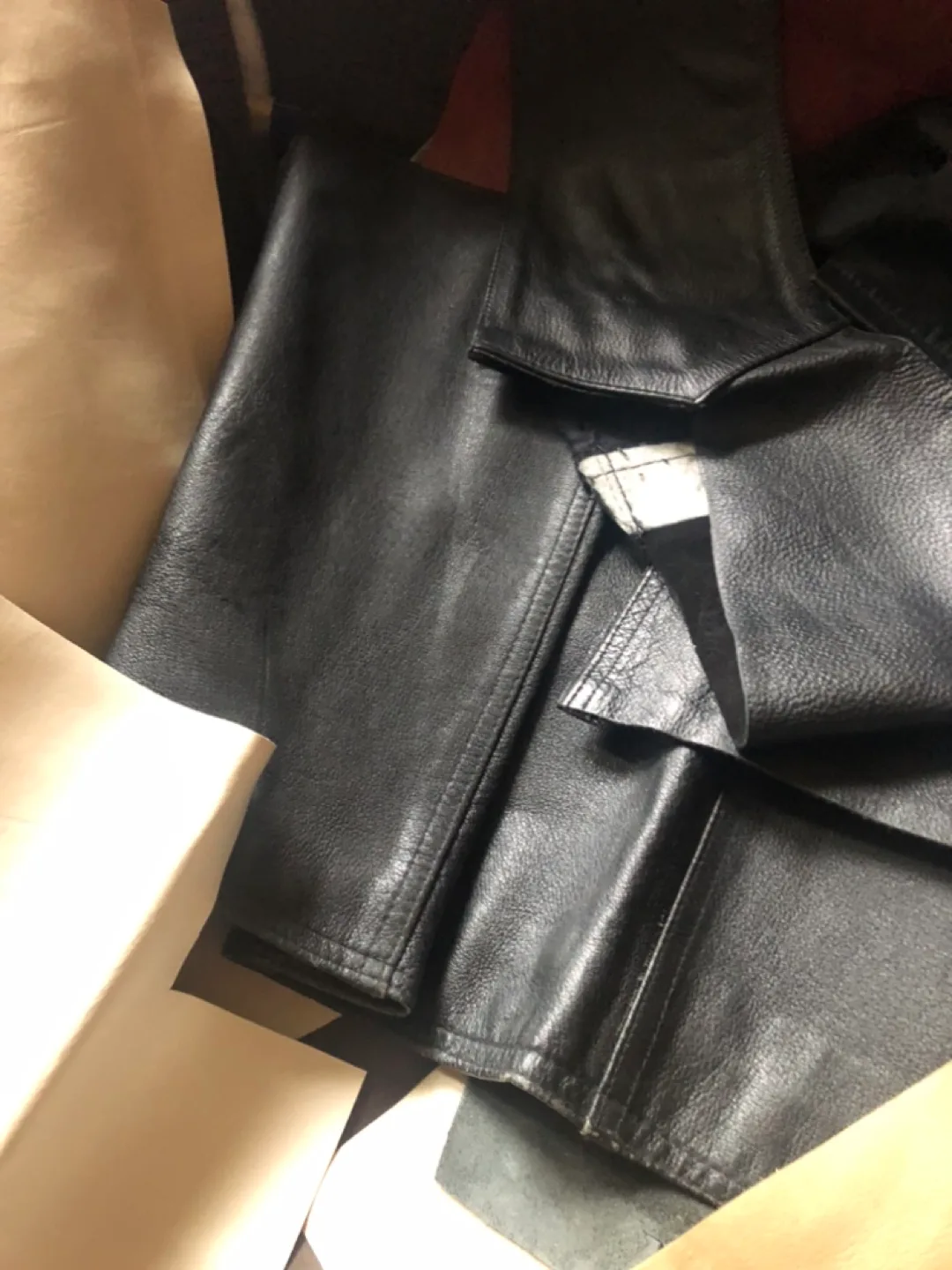 Leather and Pleather Remnants - Variety of Colours & Sizes image indicator(10)