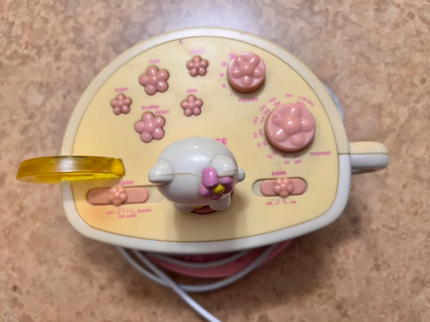 #freecycle - Hello Kitty Clock Radio image indicator(3)