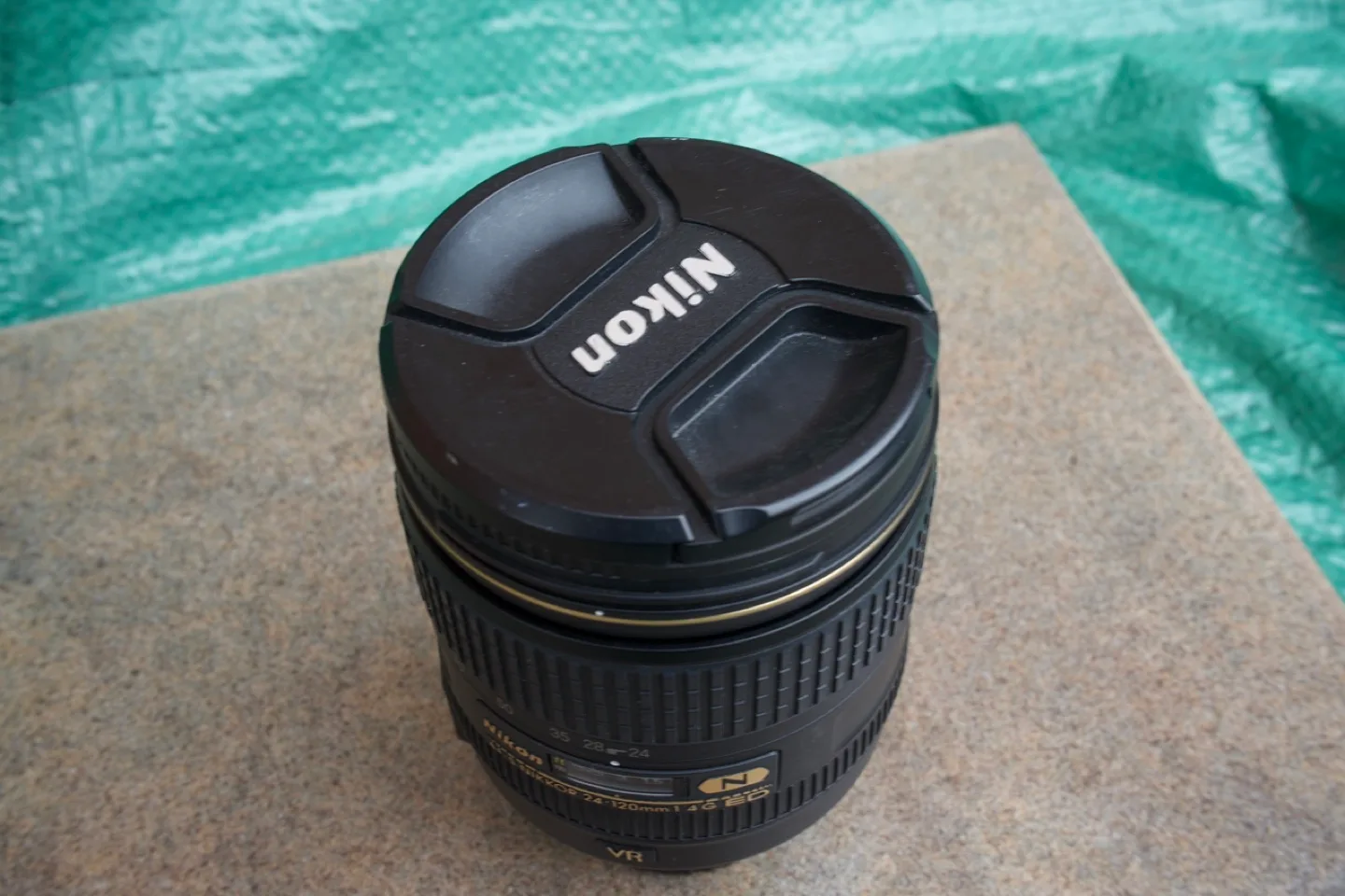 Nikon AF-S NIKKOR 24-120mm f/4G ED VR Lens image indicator(2)