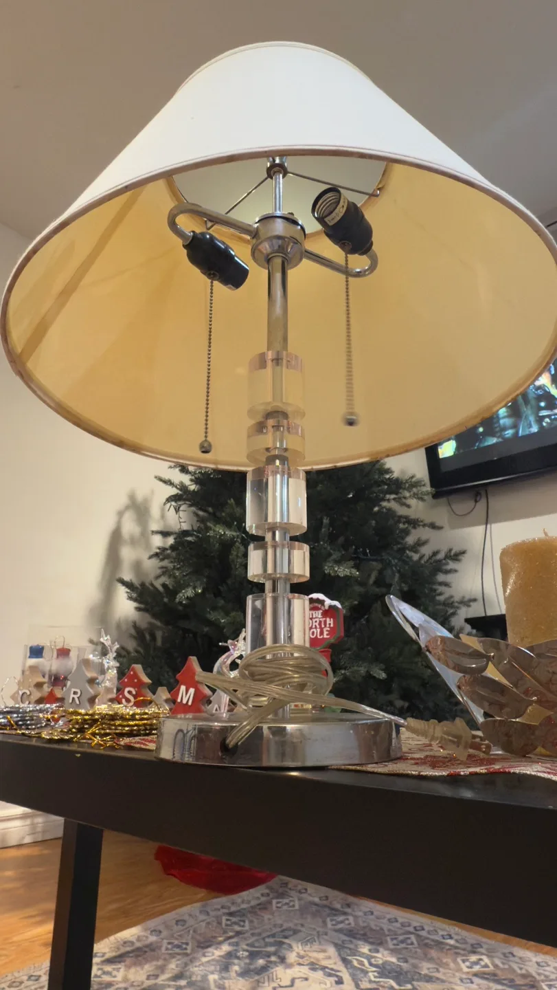 Silver Metal Table Lamp image indicator(4)