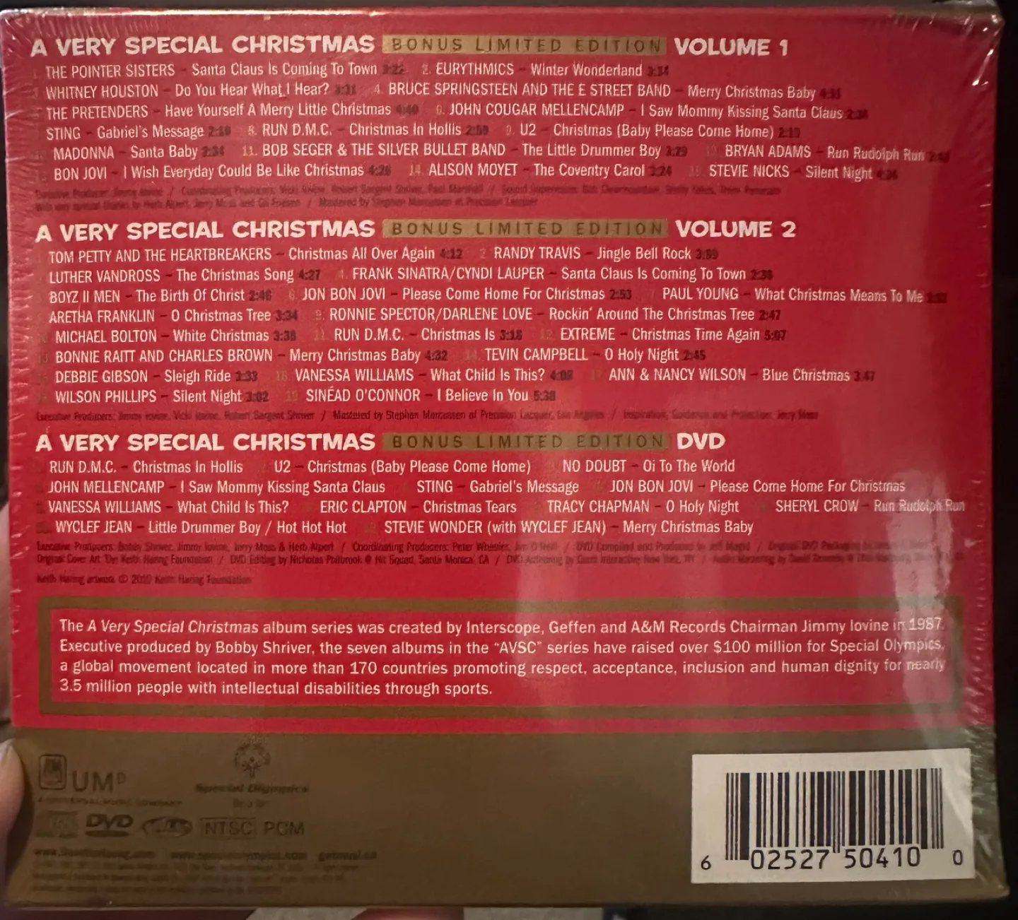 A Very Special Christmas 2 CDs 1 DVD. Brand new and sealed. image indicator(2)