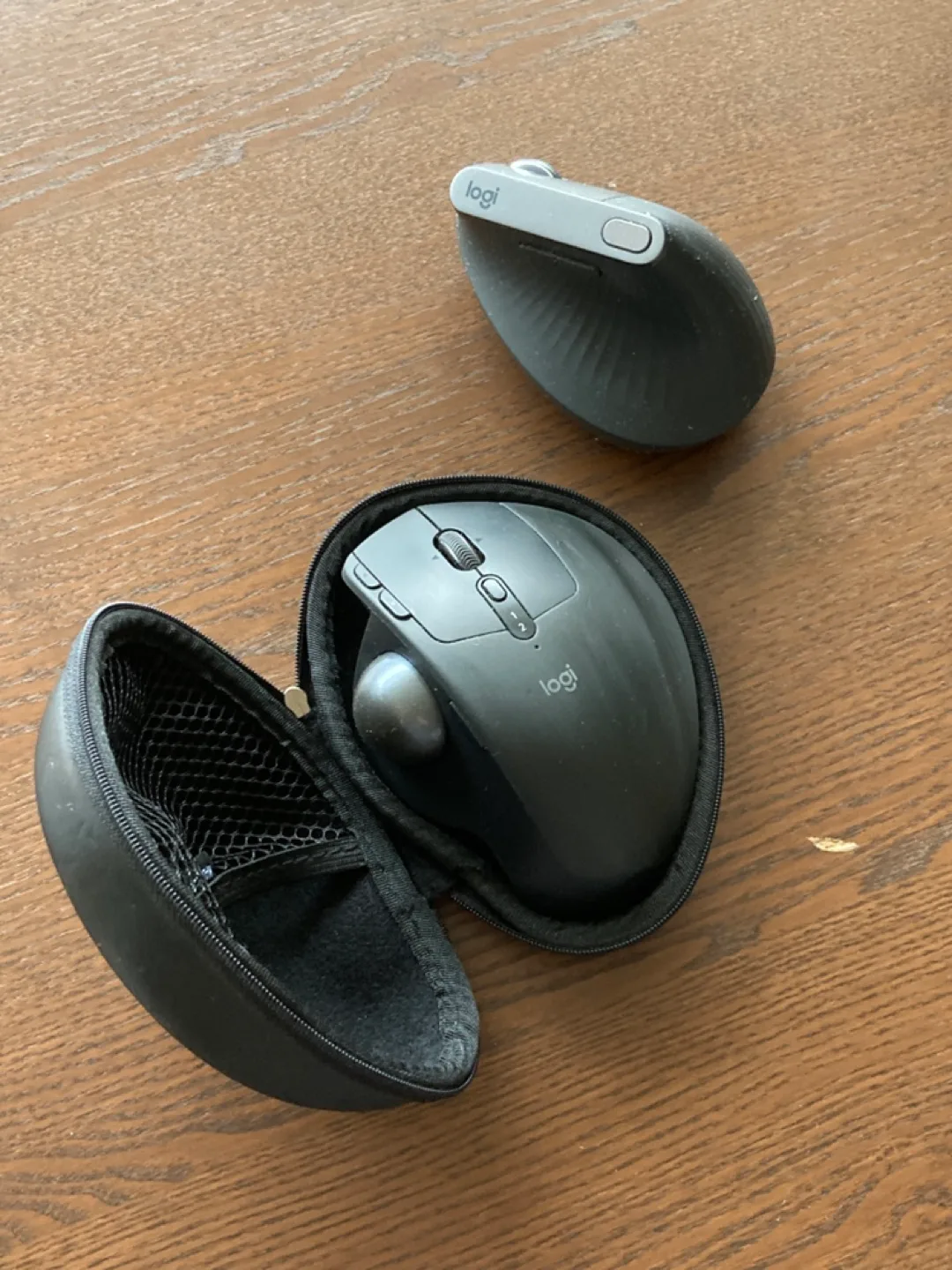 Logitech MX Ergo & MX vertical(broken) thumbnail