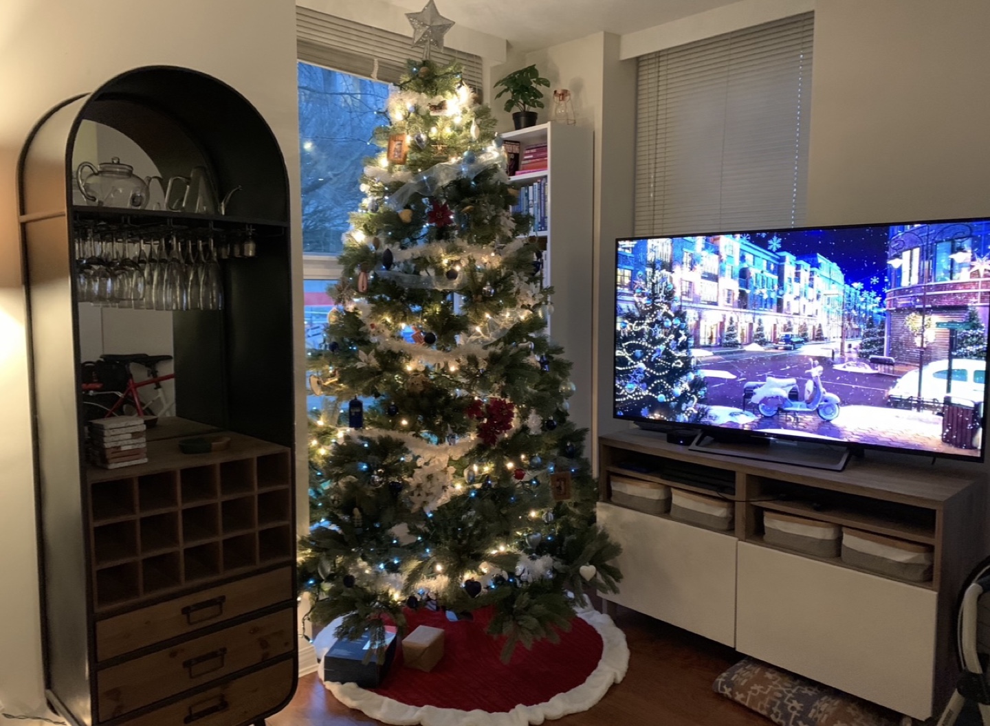 Artificial Christmas Tree + Storage Bag