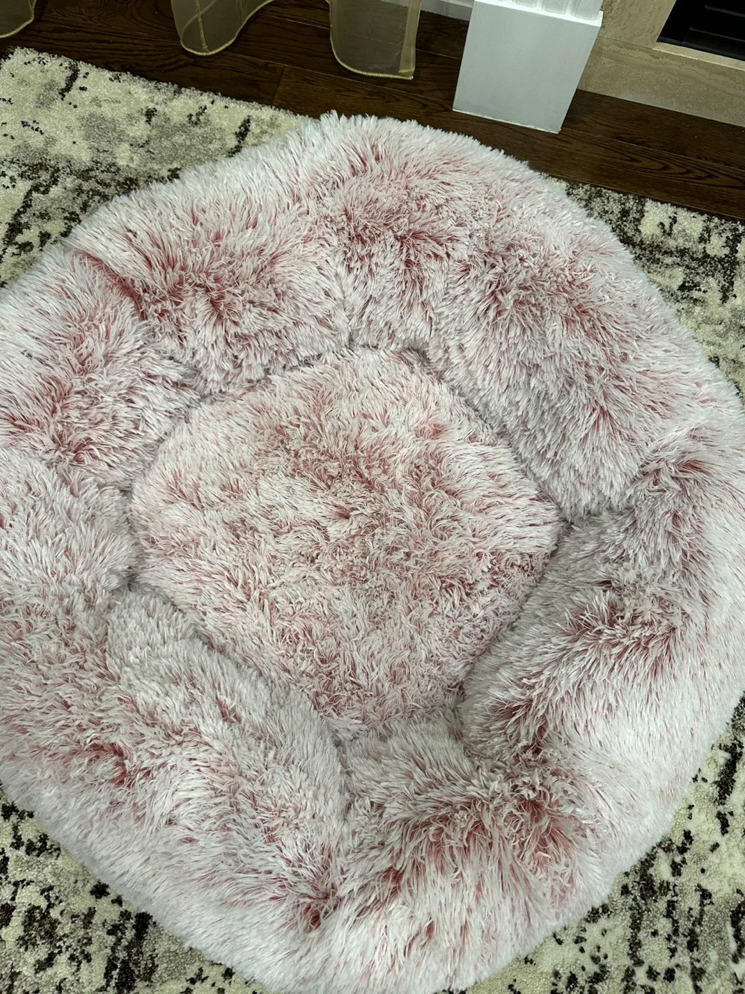 Pink Plush Dog/Cat Bed image indicator(2)