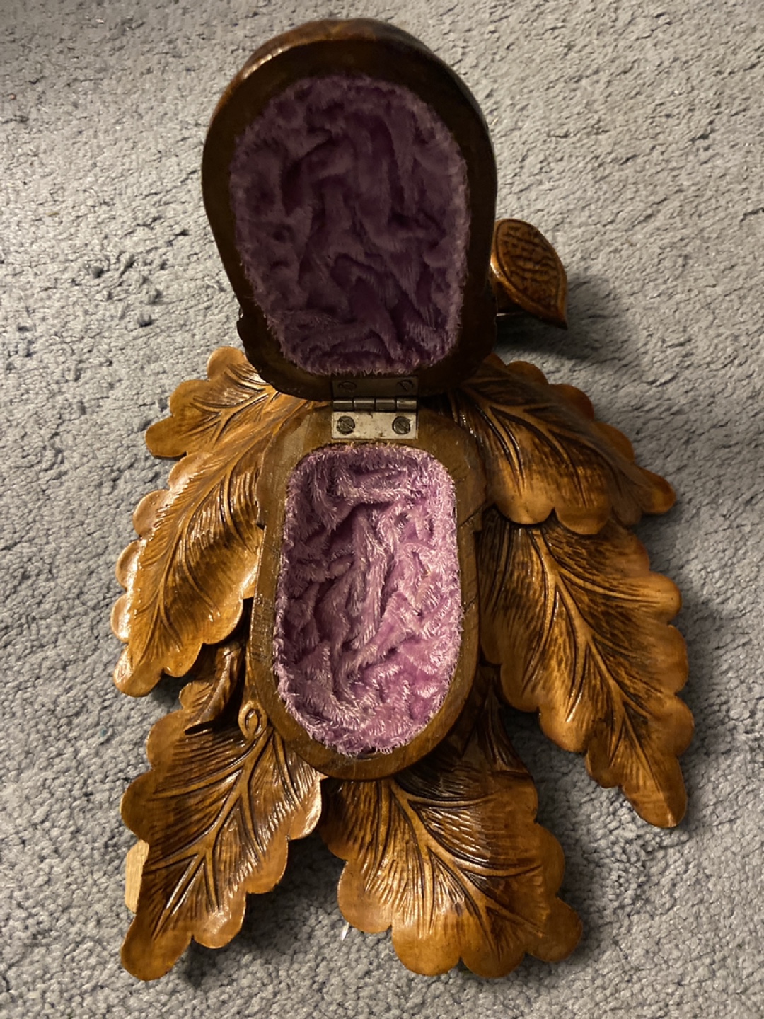 Carved Wooden Acorn Trinket Box - photo 2