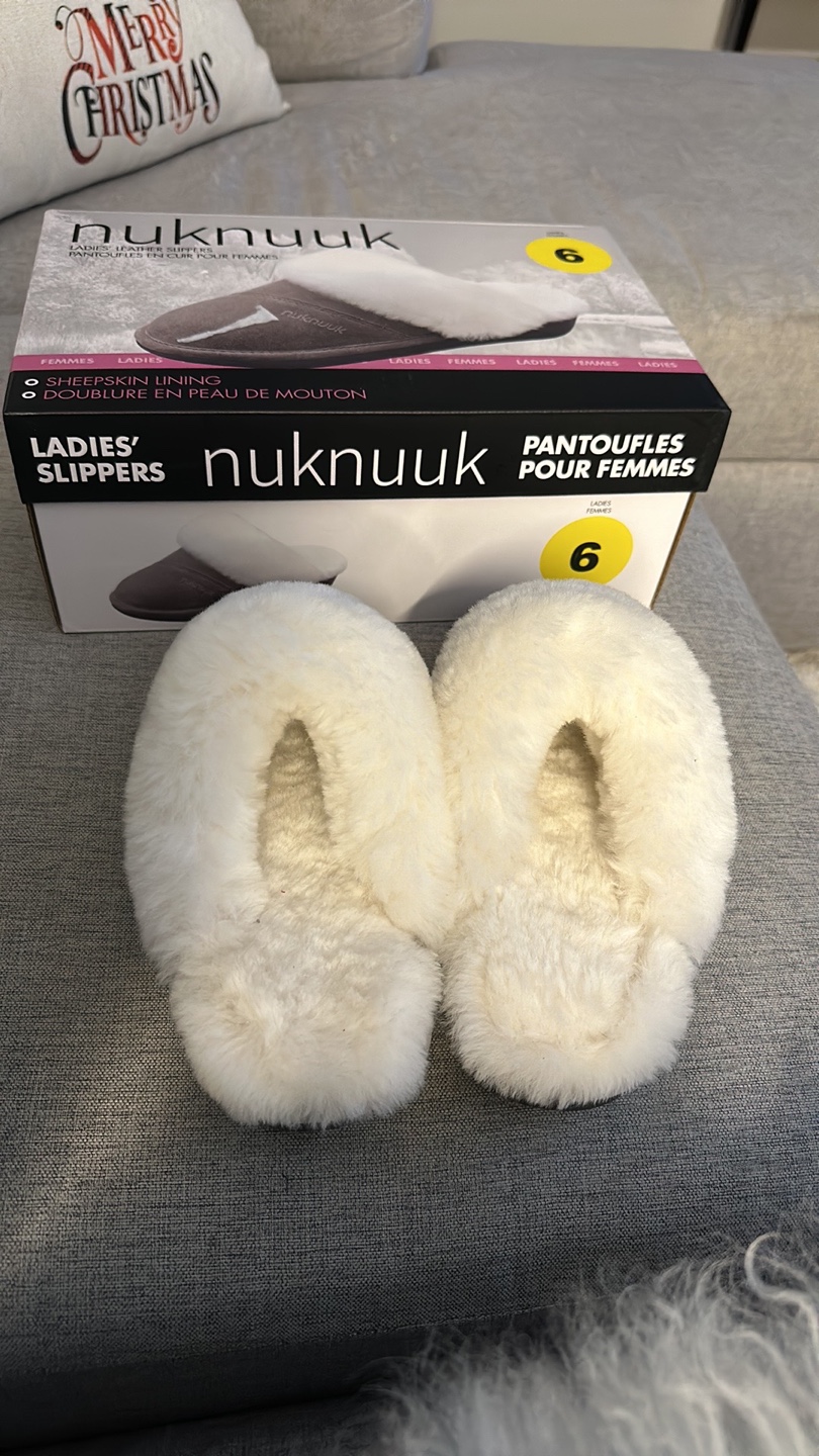 Nuknuuk Ladies' Grey Slippers Size 6 - photo 4