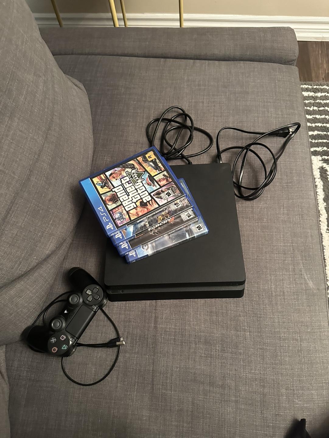 PlayStation 4 Bundle (including games and cables)