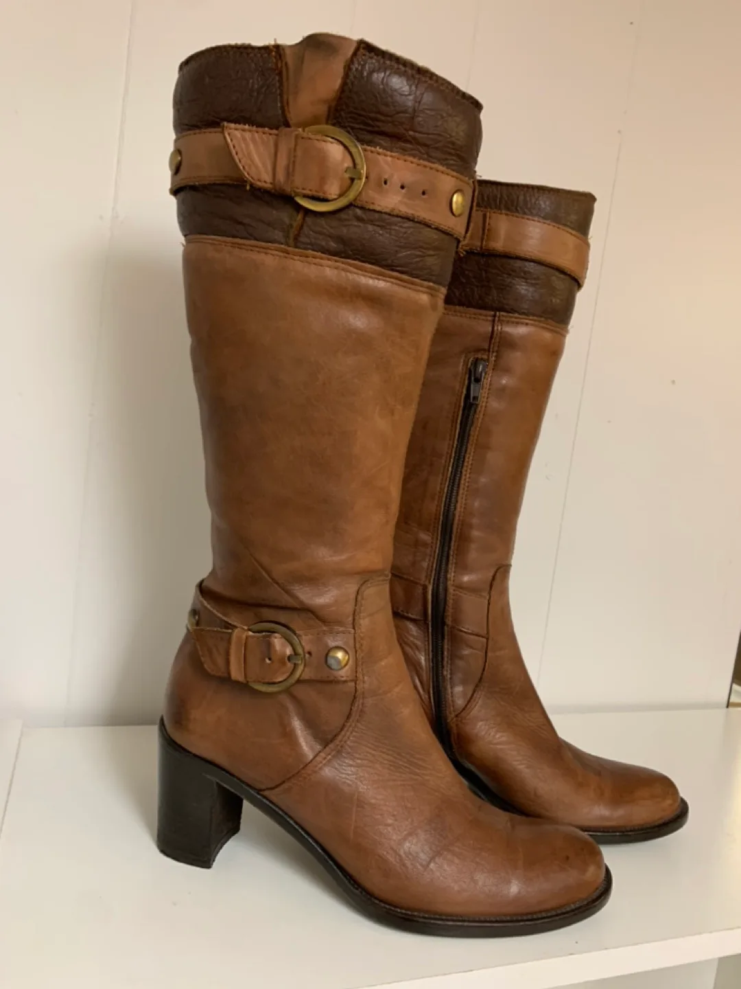 Ladies leather boots size 81/2 $35