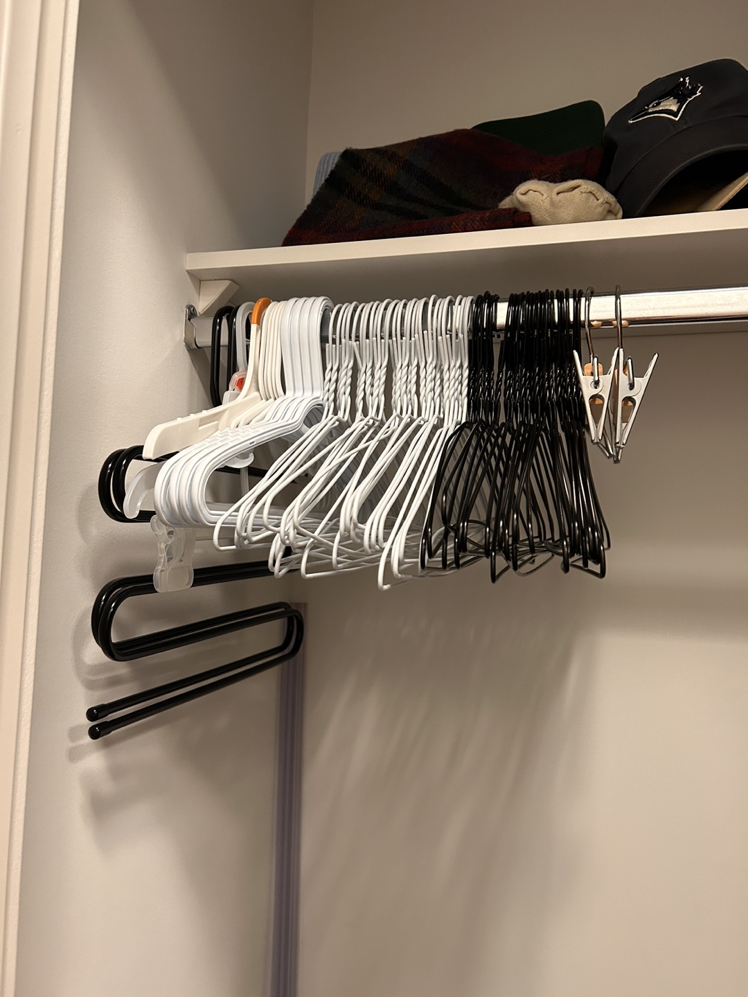 Various hangers - photo 2
