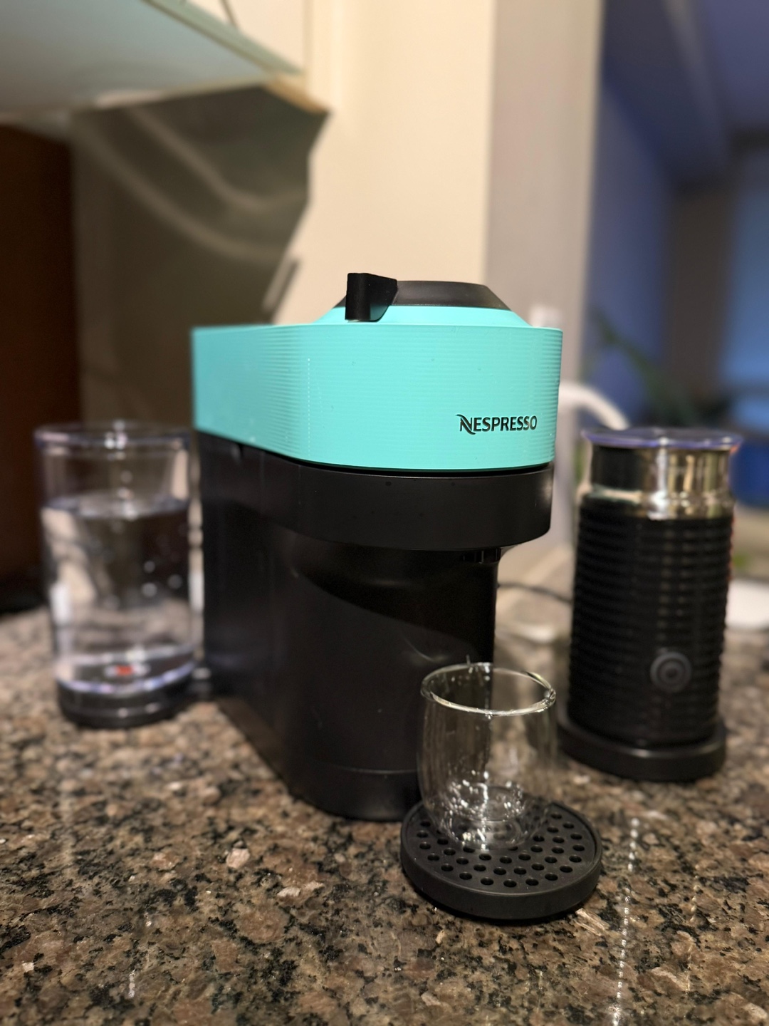 Nespresso Vertuo pop with Aeroccino Milk Frother - photo 3