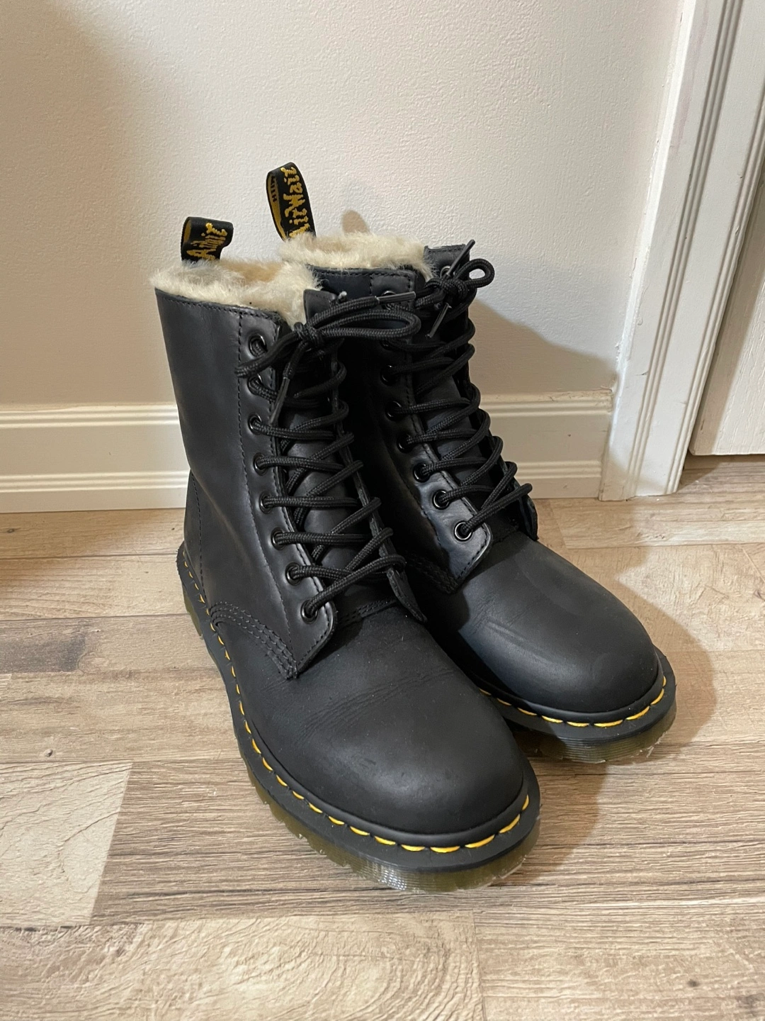 Lined Lace Dr Martens 1460 Fur Lined Lace 146 Serena Fur Lined Dr