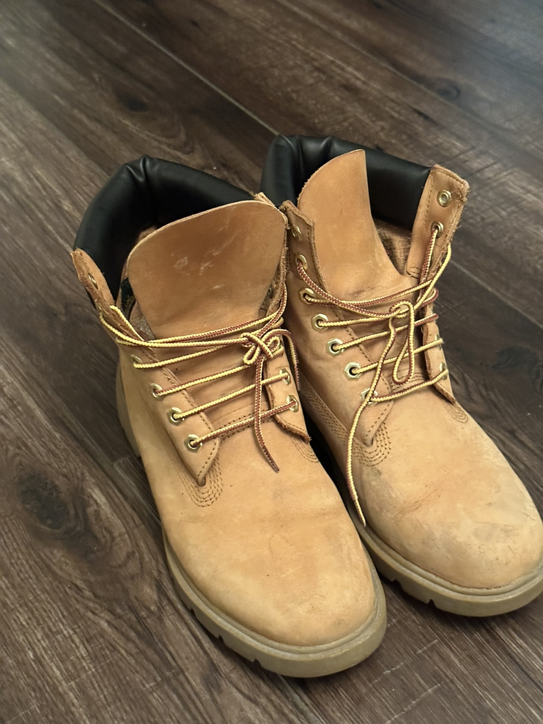 Timberlands classic boots size 9