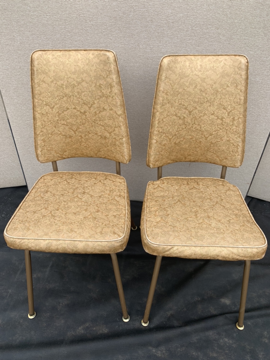 Vintage Set of 2 Dining Chairs #freecycle