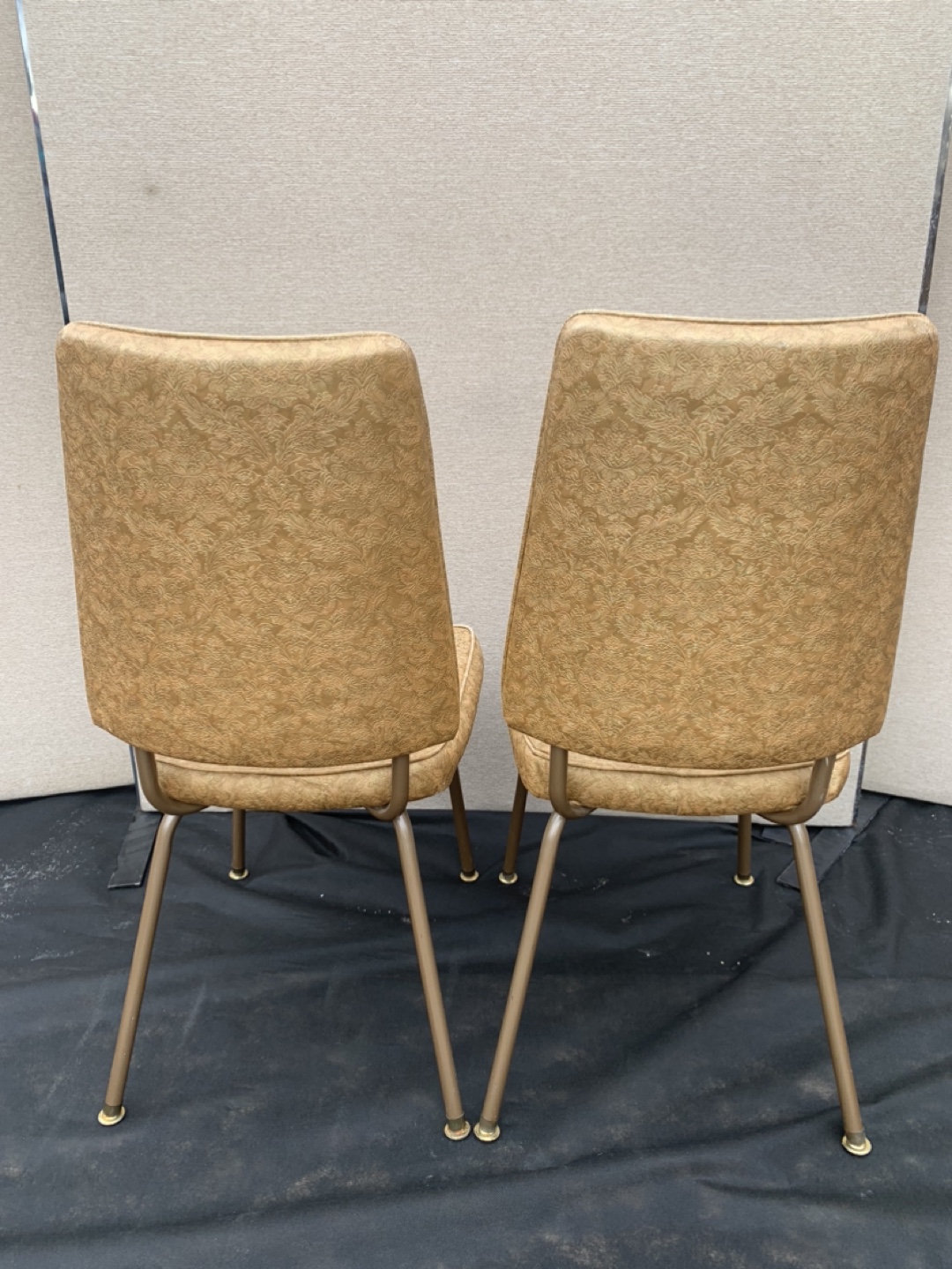 Vintage Set of 2 Dining Chairs #freecycle - photo 4