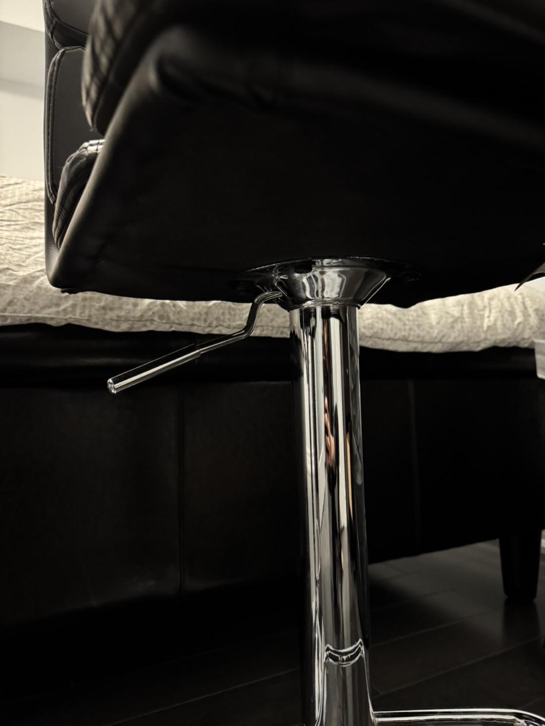 Set of 2 Adjustable Bar Stools - photo 2