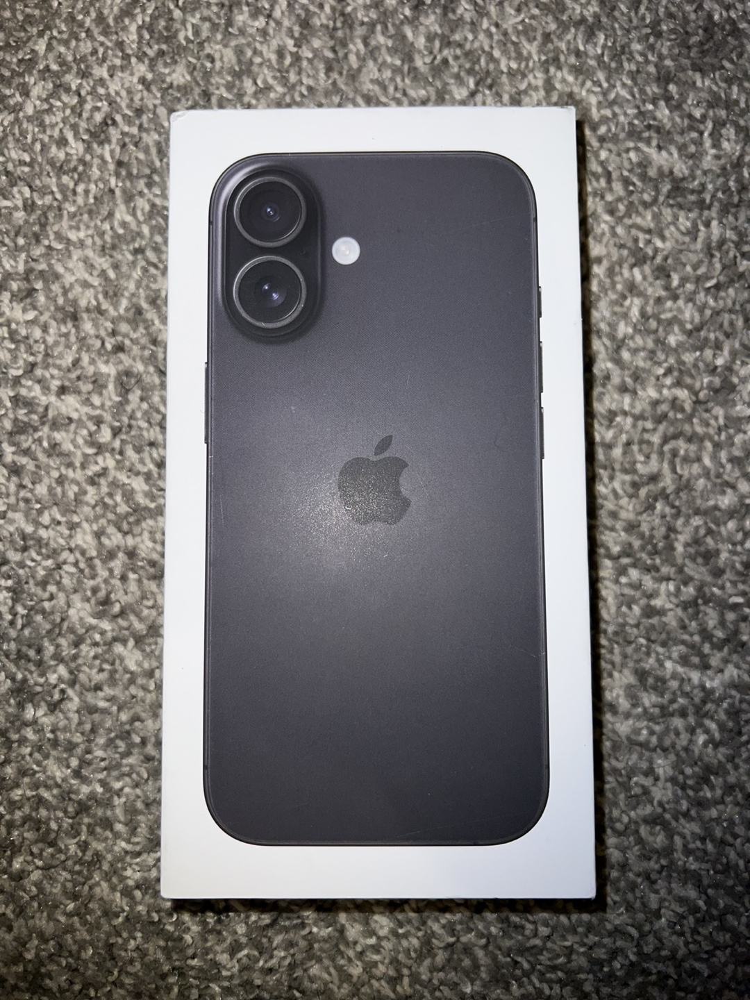FS: iPhone 16 128gb in black - photo 2