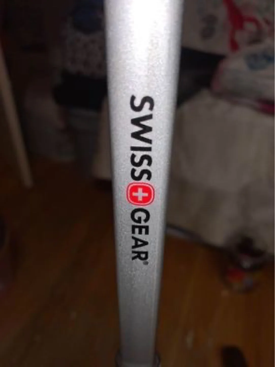 Swiss Gear Rolling Backpack image indicator(5)