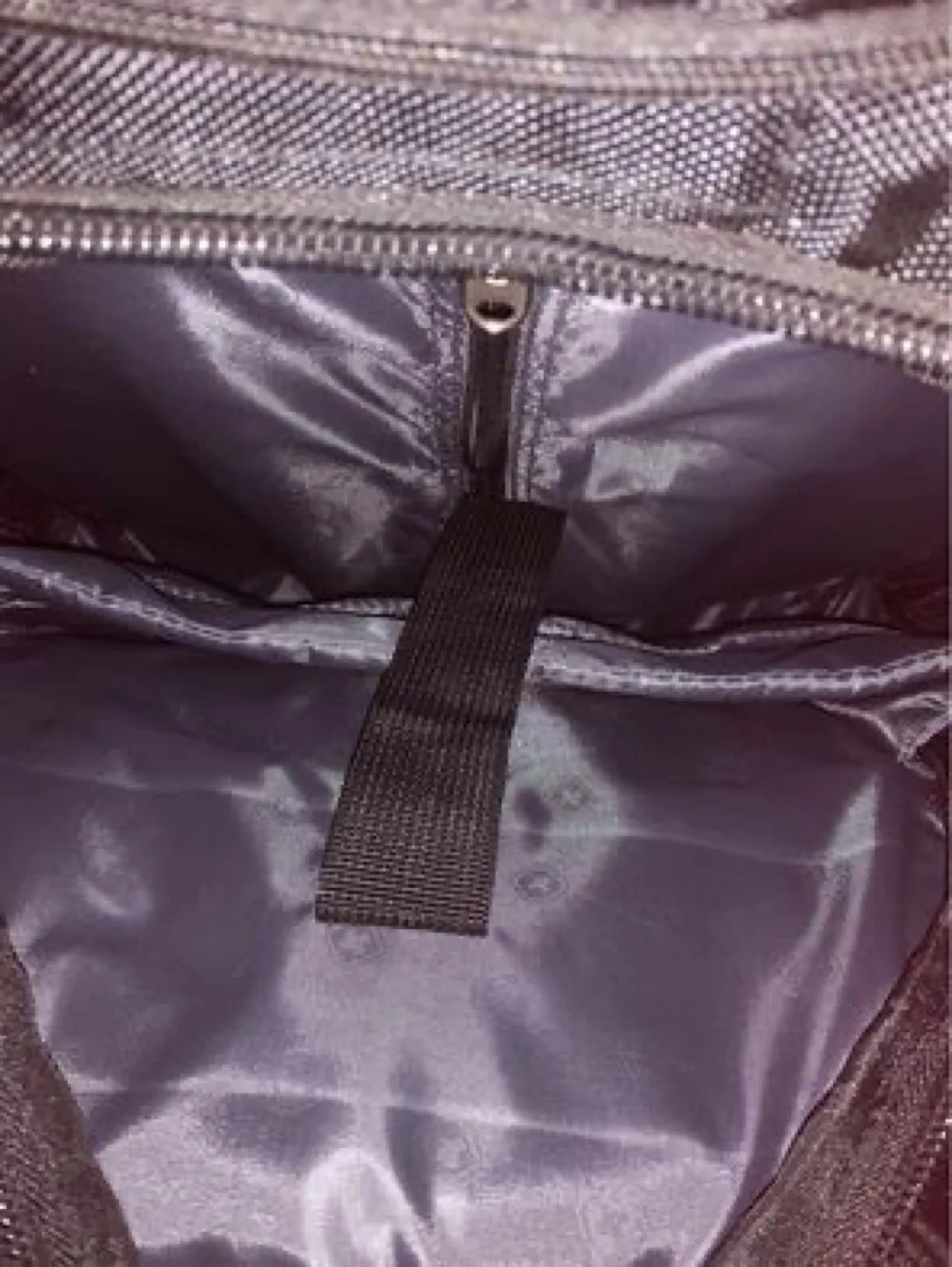 Swiss Gear Rolling Backpack image indicator(3)