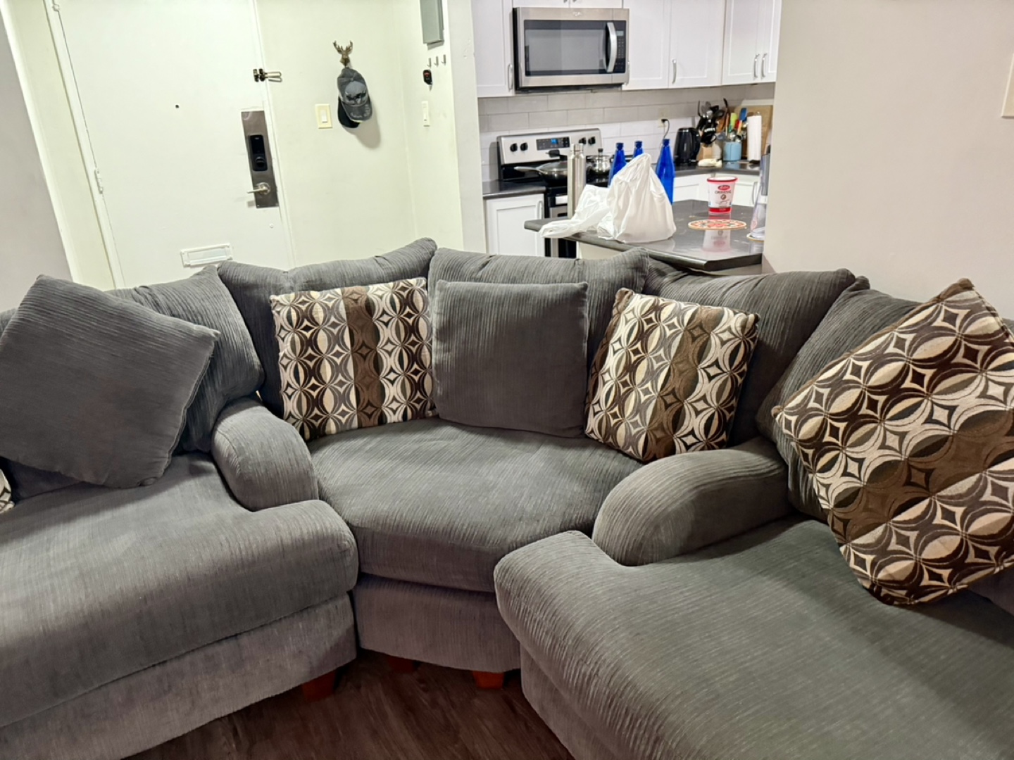Grey Sectional Sofa 6 seats #ThriftyPicks - photo 2