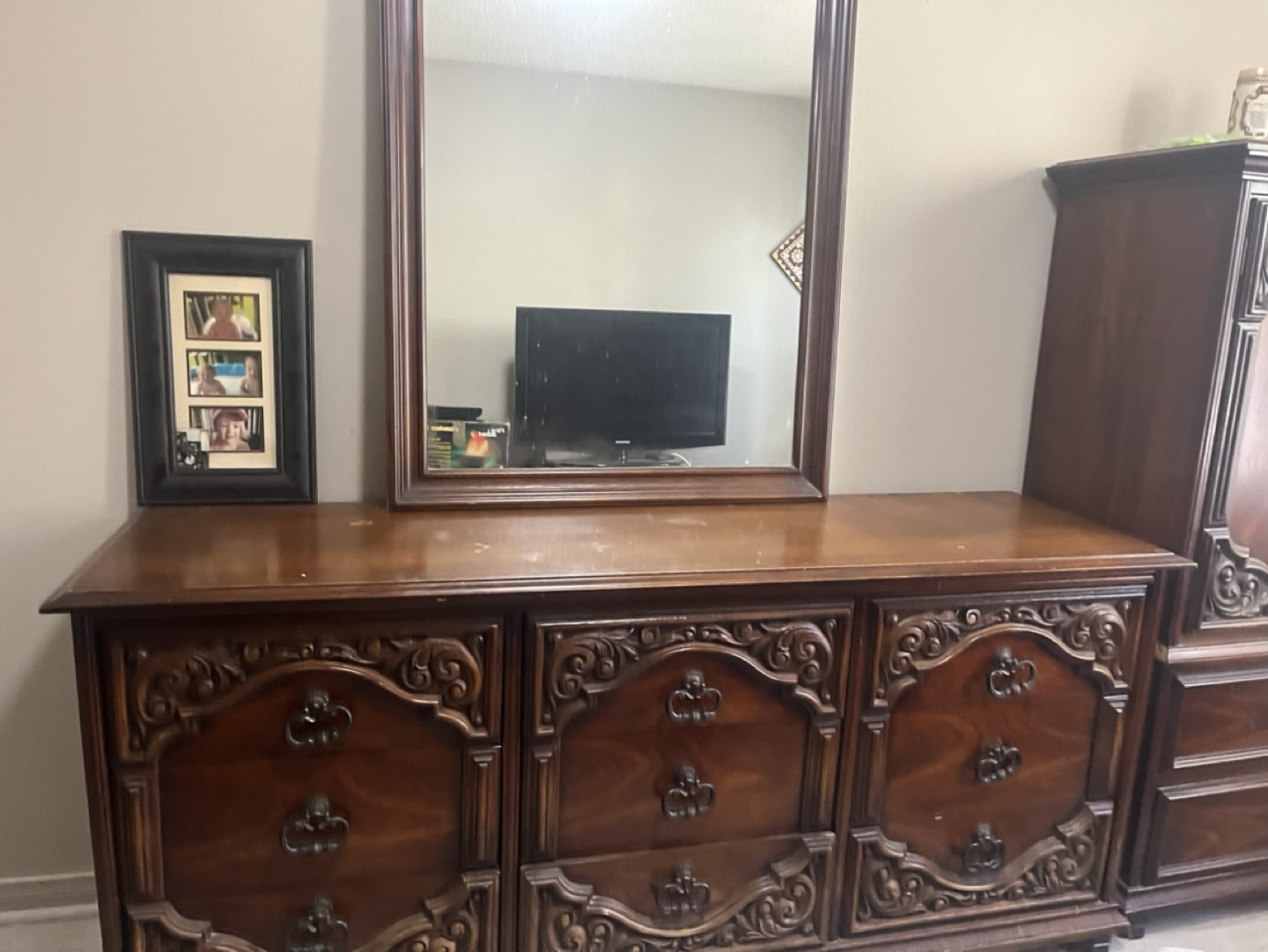 Antique Wood Dresser Set - photo 2