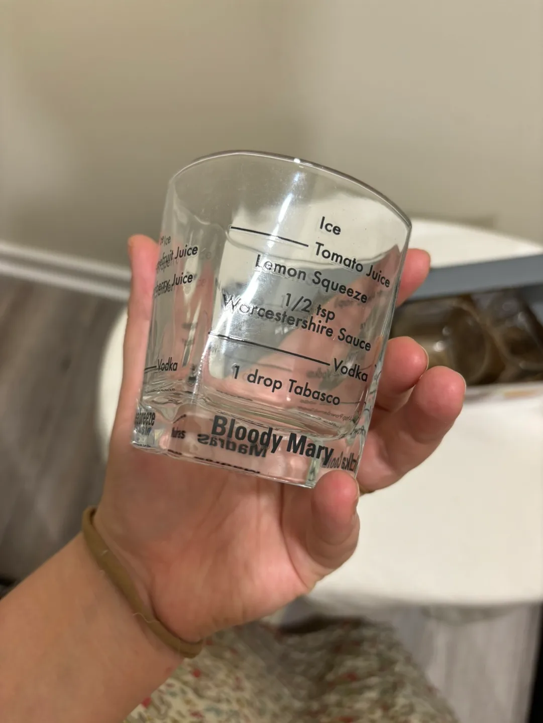 Set of 4 Bartending Glasses image indicator(5)