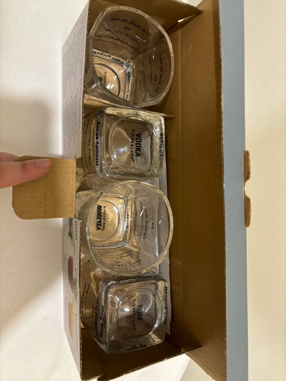 Set of 4 Bartending Glasses image indicator(7)