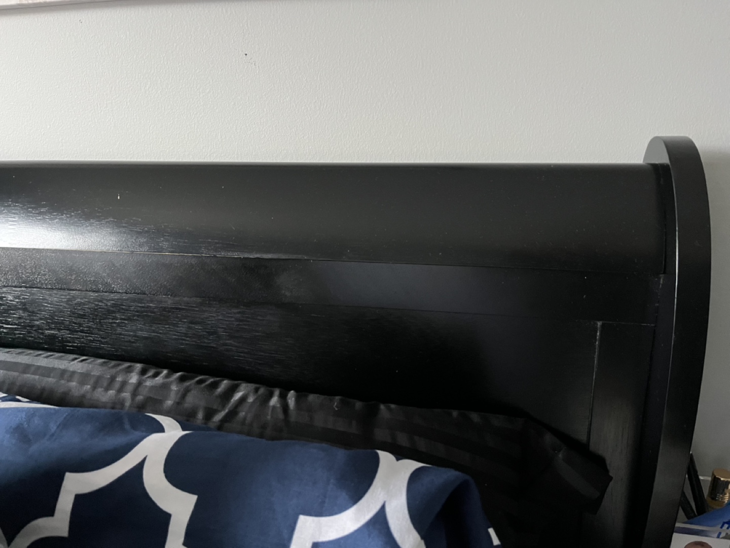 Queen Bed with Mattress and box spring - photo 2