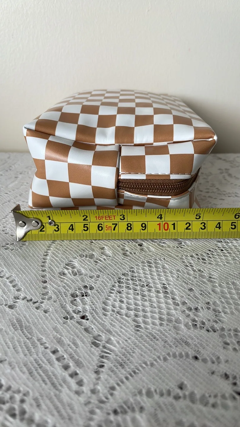 Checkered Makeup Bag (brand-new) image indicator(5)