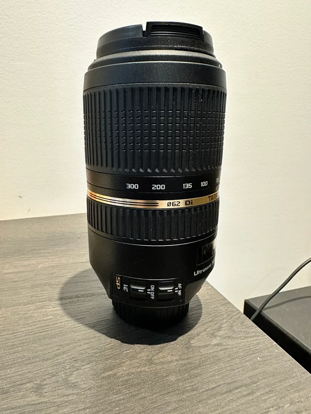 Tamron SP 70-300mm f/4-5.6 Di VC USD Lens image indicator(2)