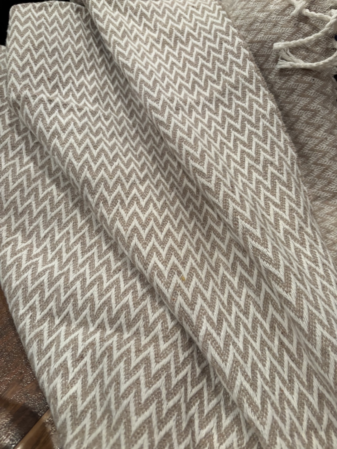Tan and White Chevron Throw Blanket - photo 3