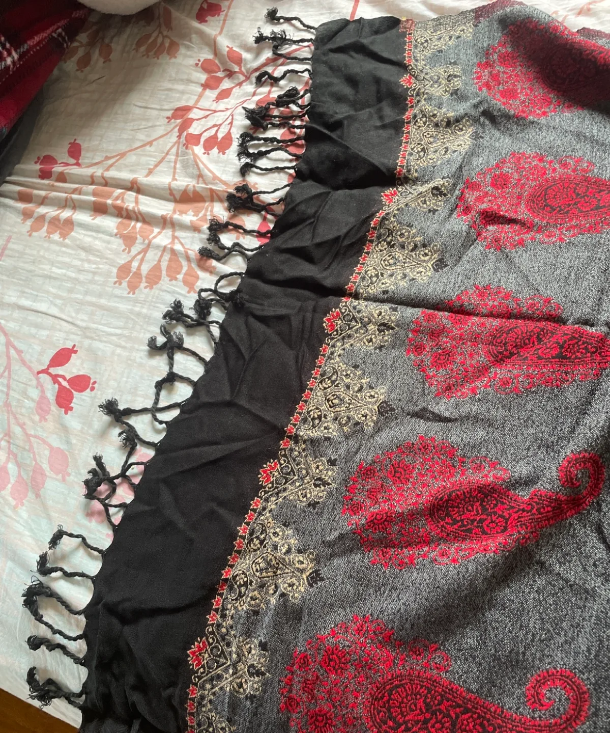 Black and Grey Paisley Scarf image indicator(3)