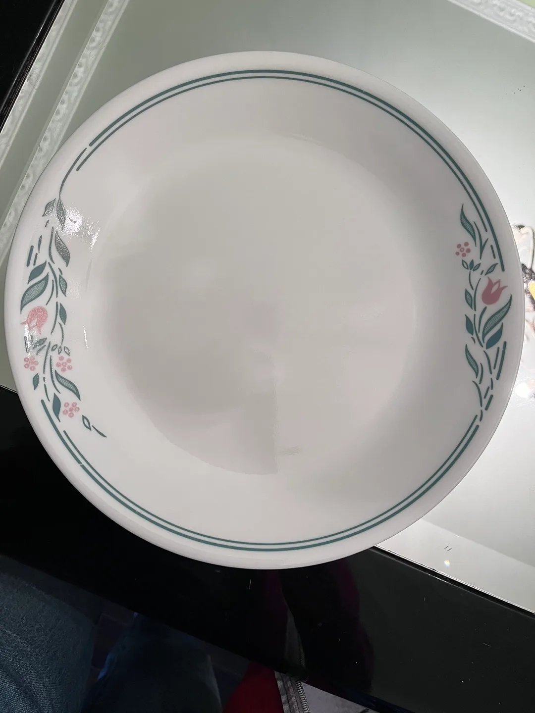 Corelle Plates thumbnail