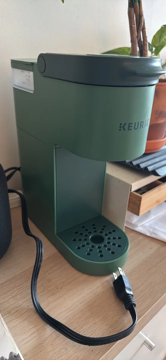 Keurig K-Mini Plus Coffee Maker image indicator(2)