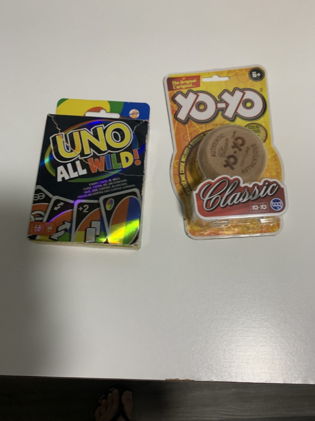 UNO All Wild Card Game and Yo-Yo - photo 3