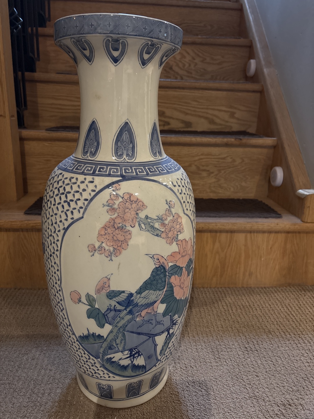 Large Porcelain Vase with Bird Design - photo 3