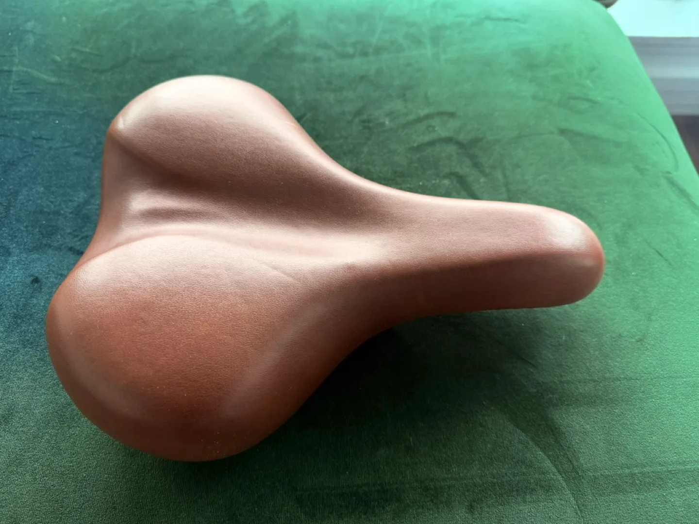 Leather Bike Saddle thumbnail