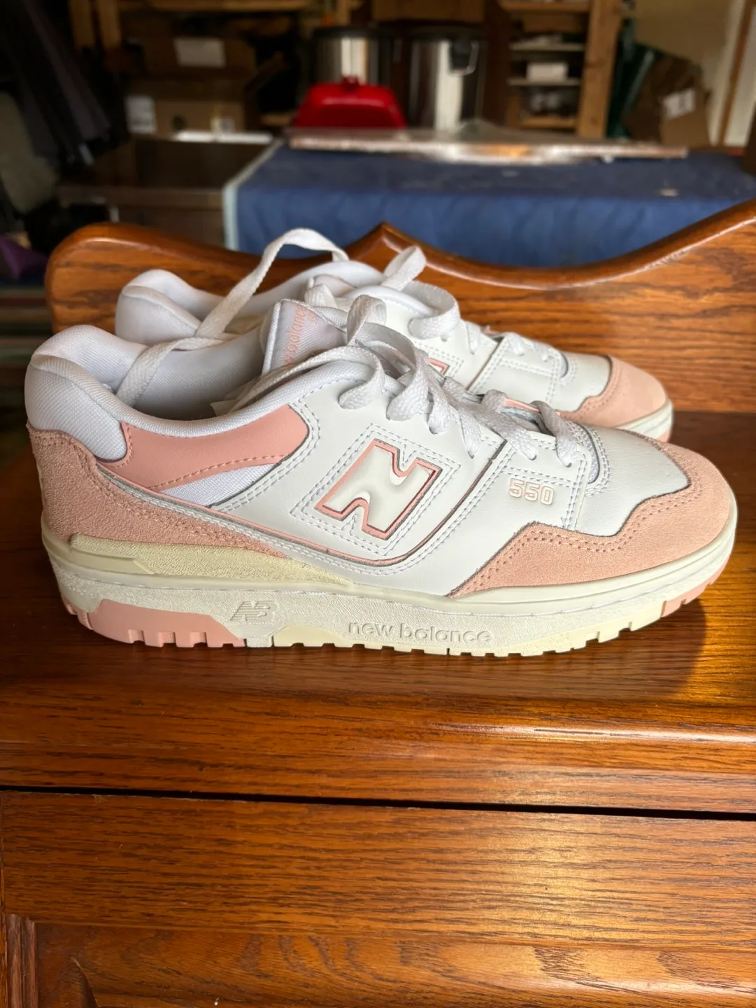New Balance 550. New!!! image indicator(2)