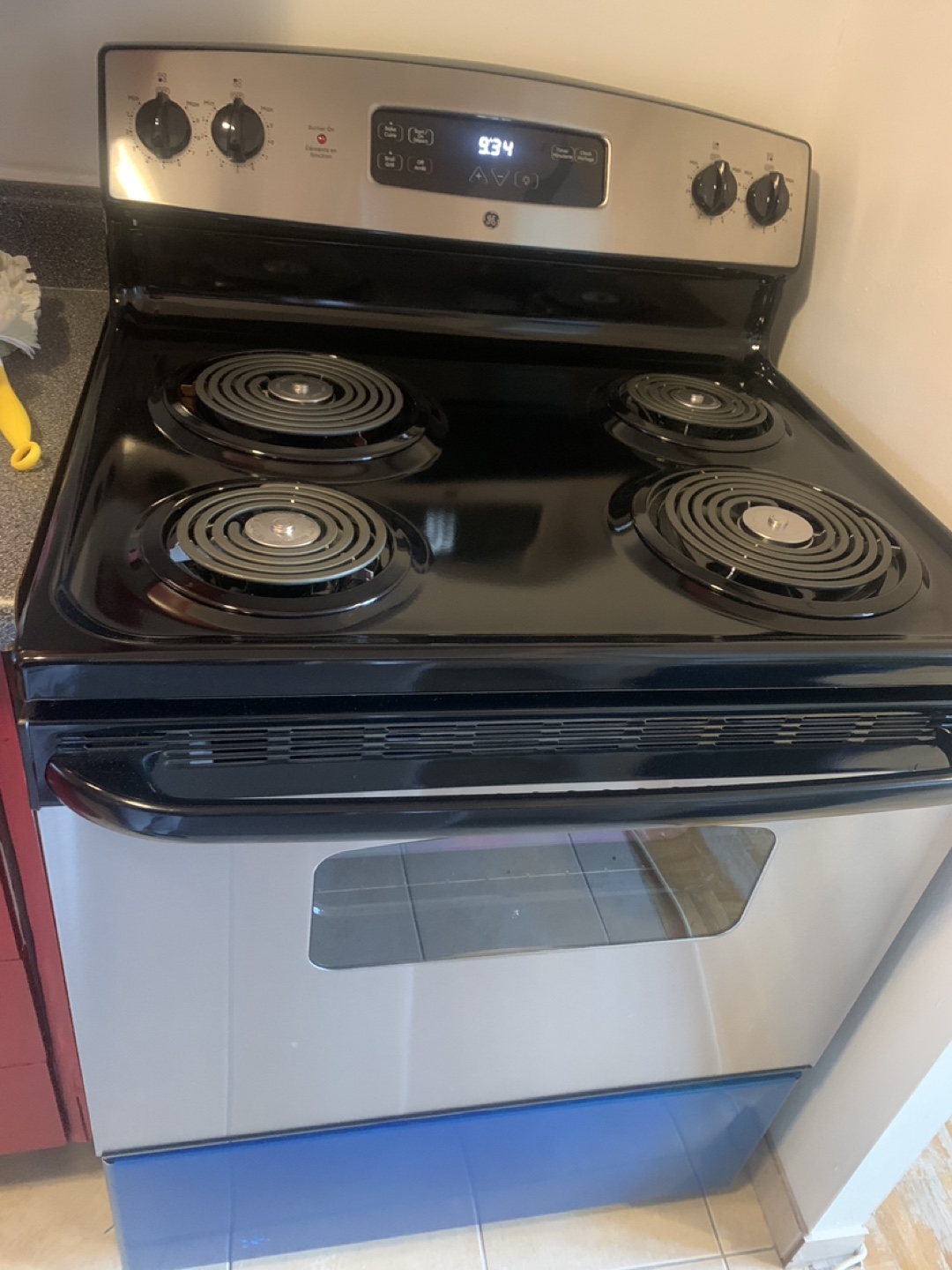 GE Electric Stove