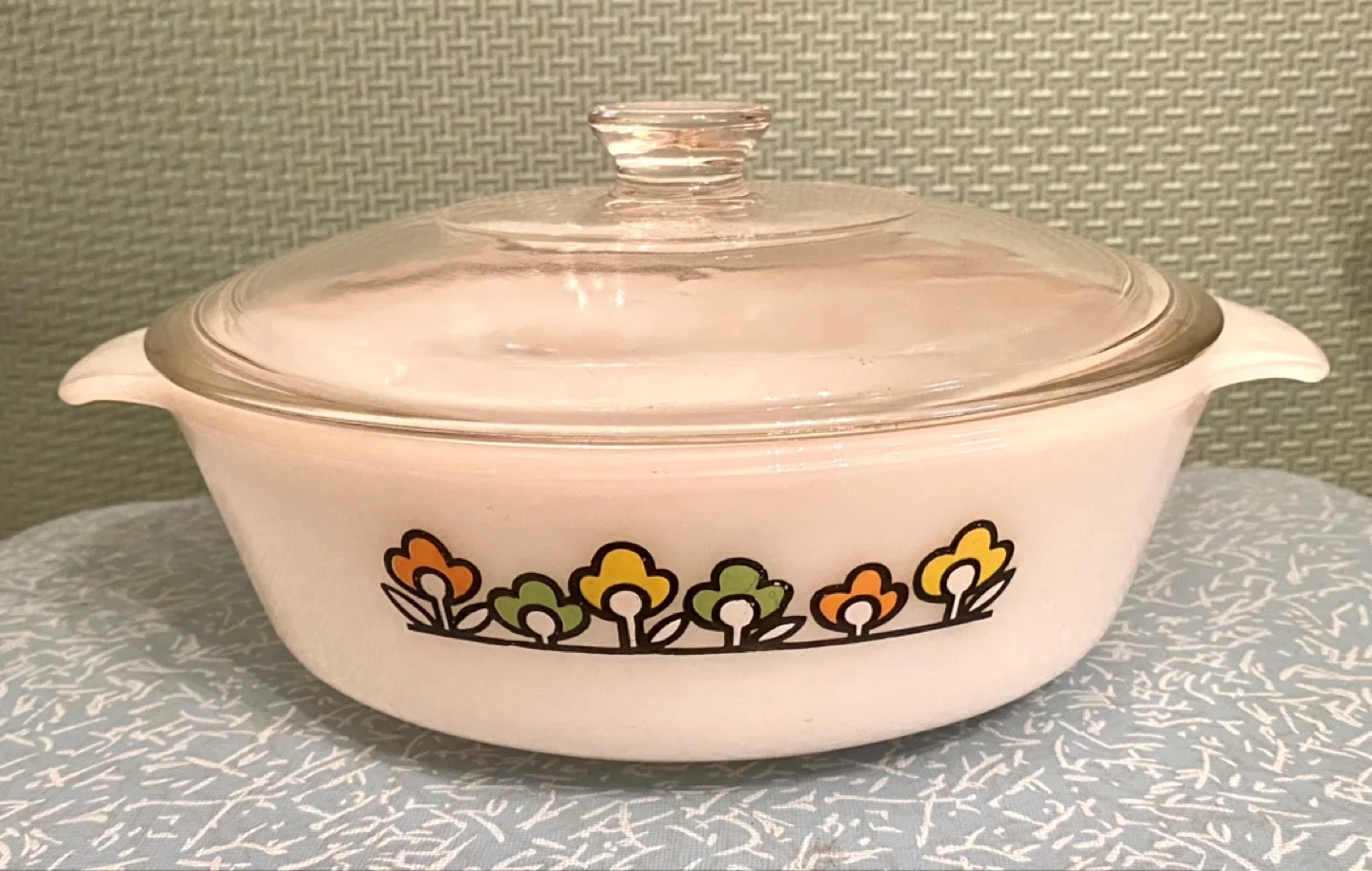 Vintage 1973 Fire King 1.5 Qt. Casserole Dish image indicator(2)