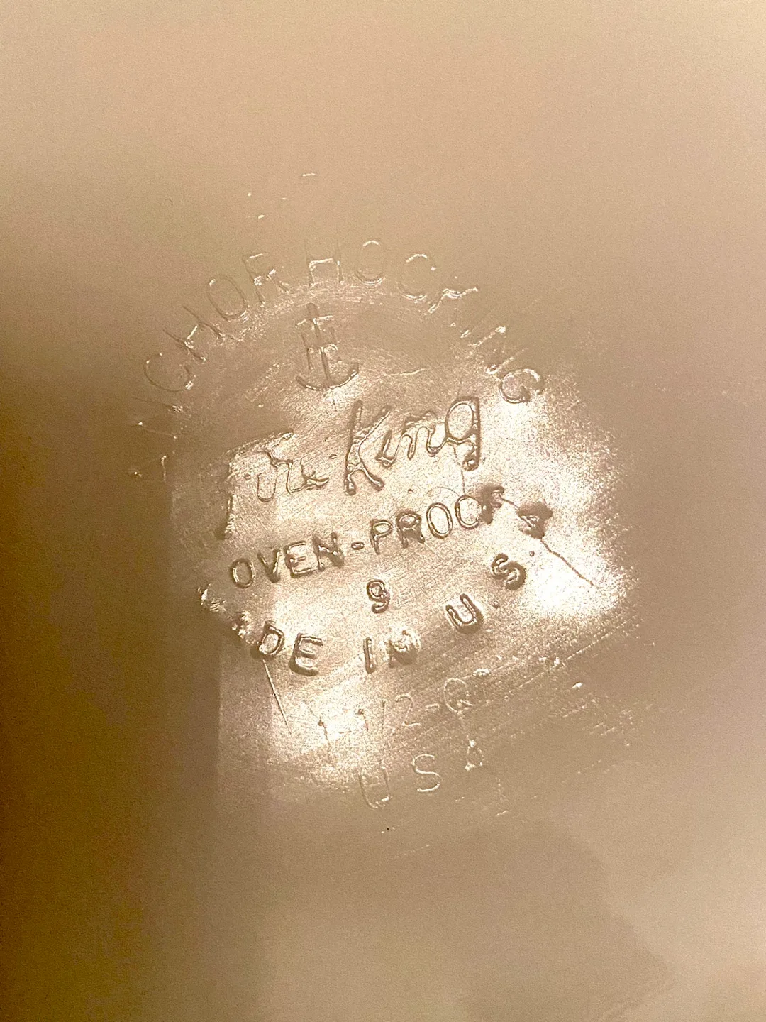 Vintage 1973 Fire King 1.5 Qt. Casserole Dish image indicator(4)