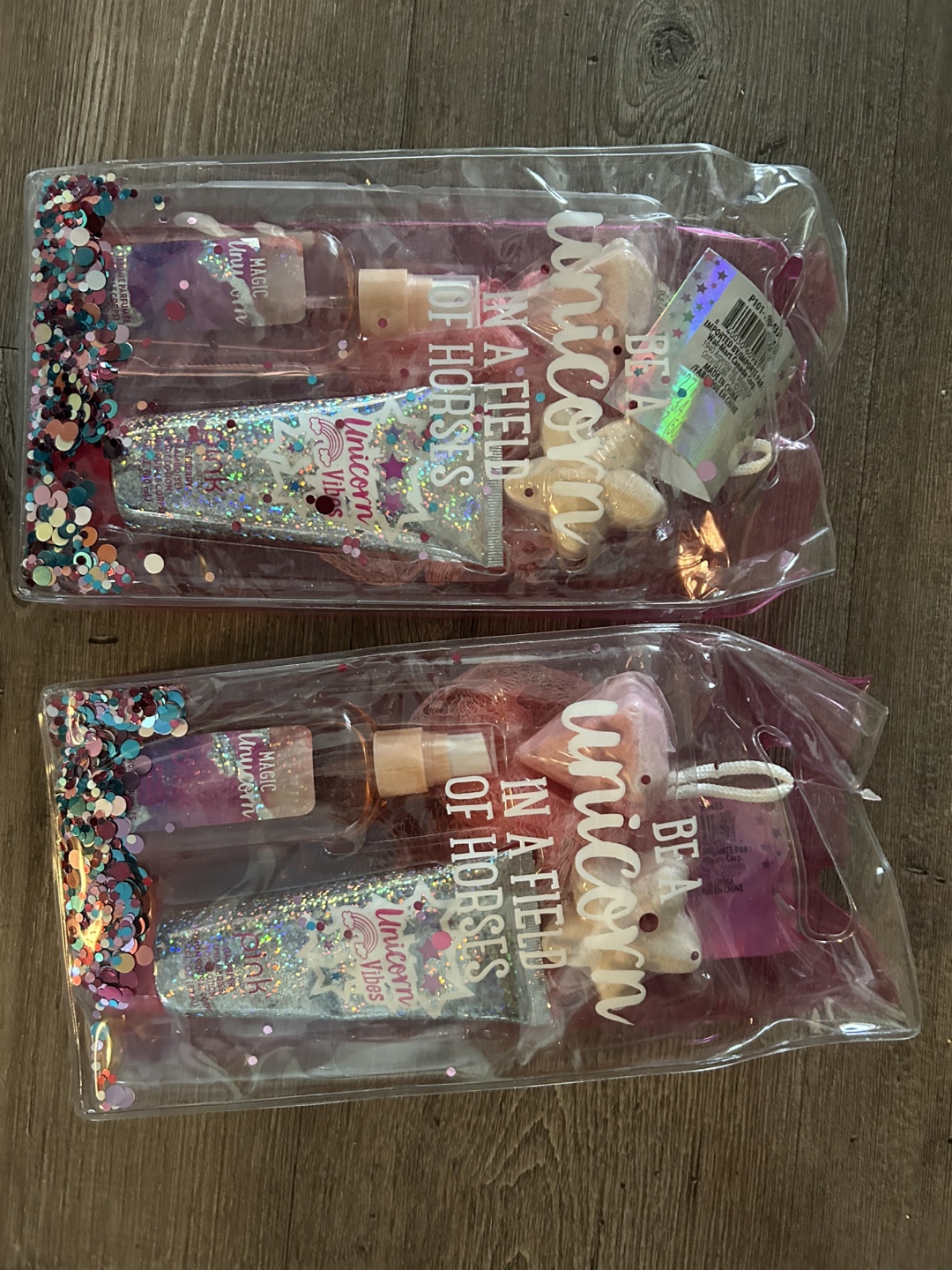Unicorn Vibes Bath Set two each 7$