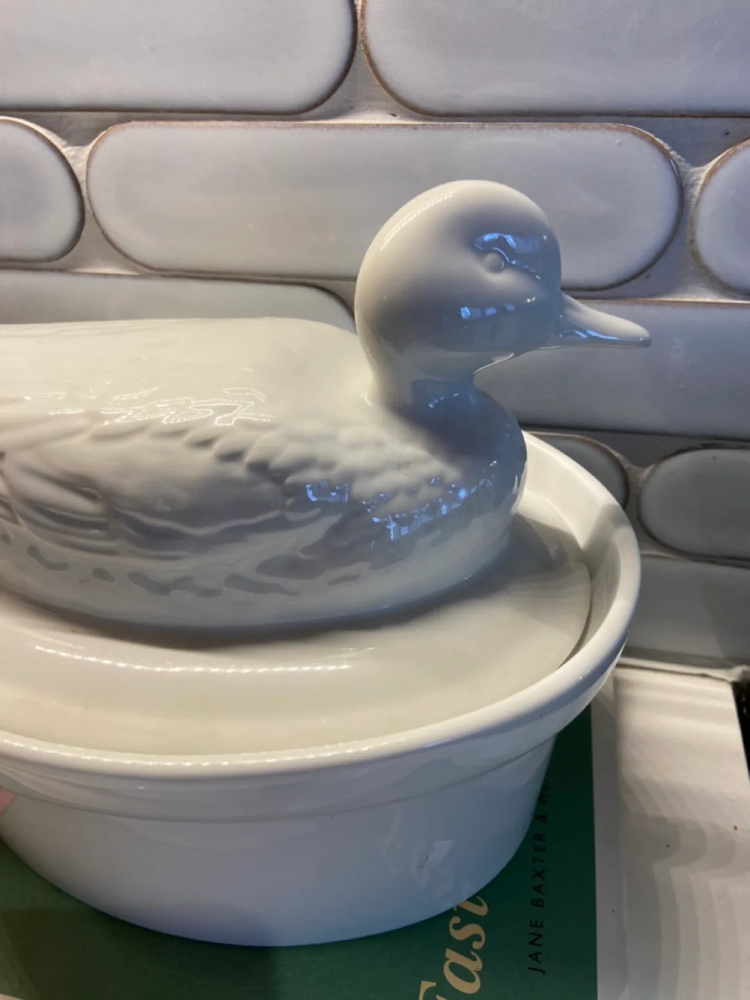 White Duck Serving Dish image indicator(2)