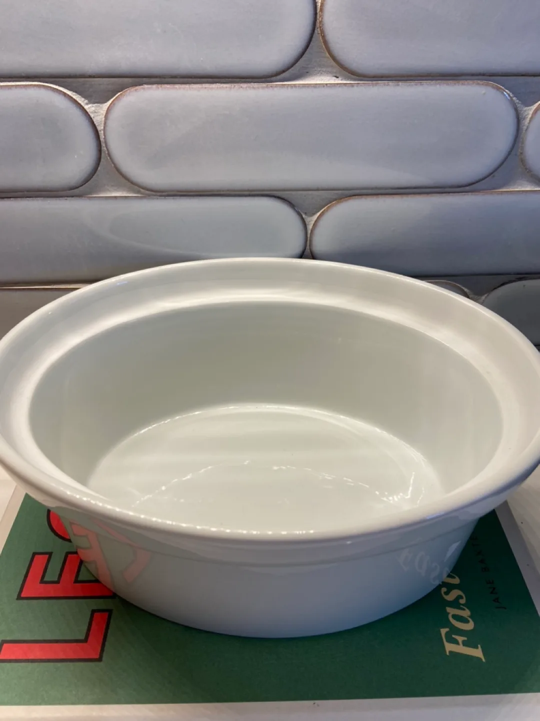 White Duck Serving Dish image indicator(3)