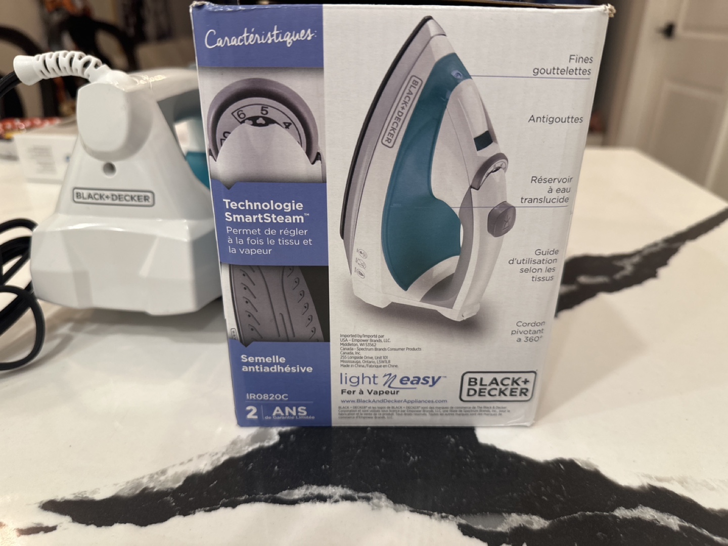 Black + Decker Light N Easy Steam Iron - photo 4