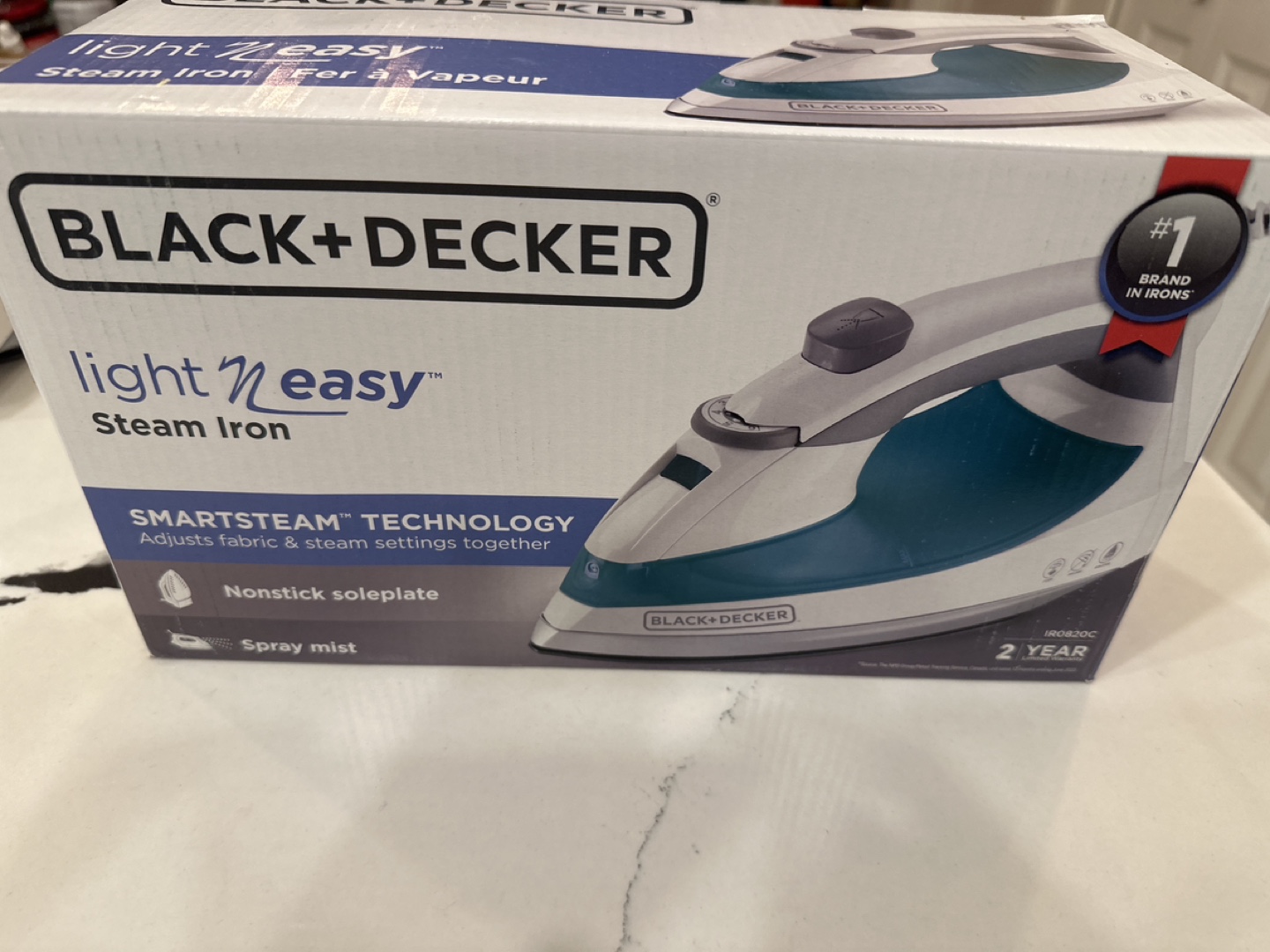 Black + Decker Light N Easy Steam Iron