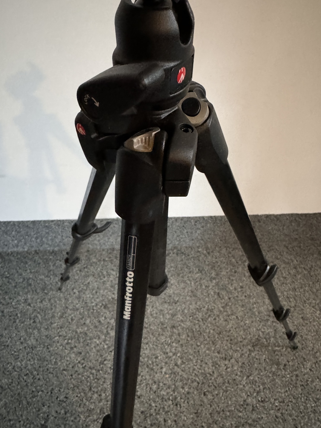 Manfrotto BeFree Carbon Fibre Travel Tripod - photo 2