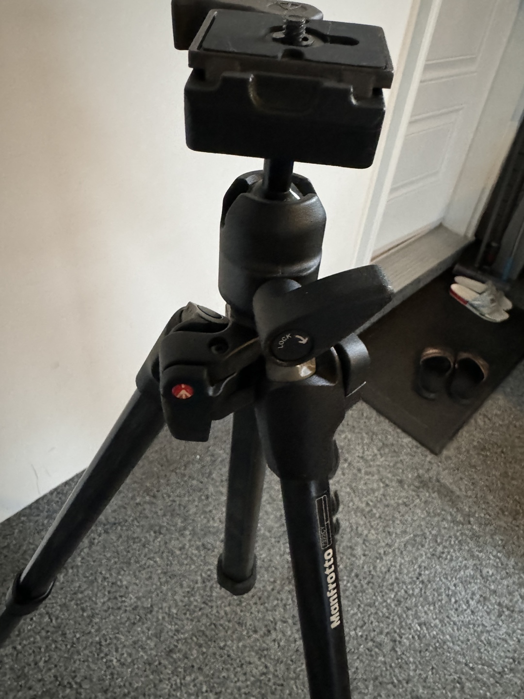Manfrotto BeFree Carbon Fibre Travel Tripod - photo 4