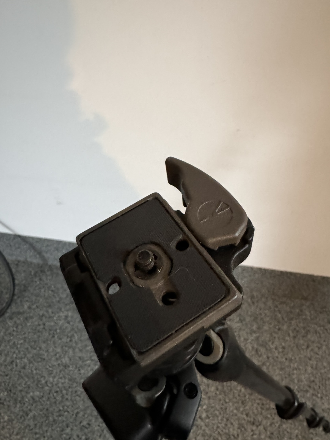 Manfrotto BeFree Carbon Fibre Travel Tripod - photo 3