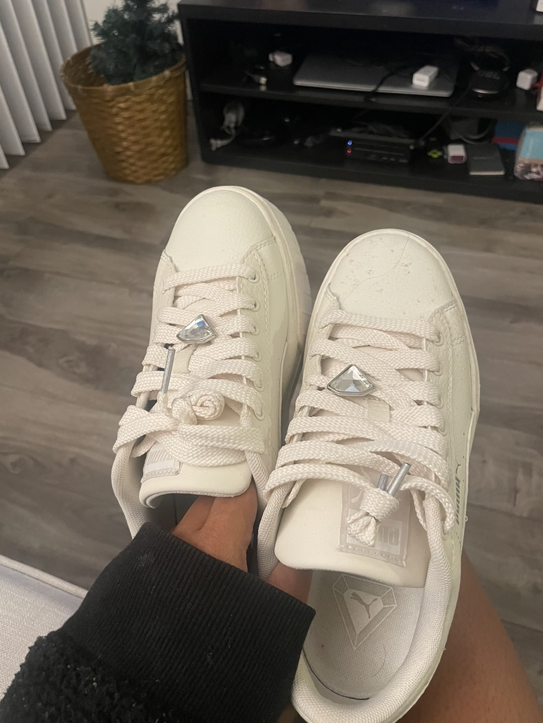 Puma Off White Sneakers