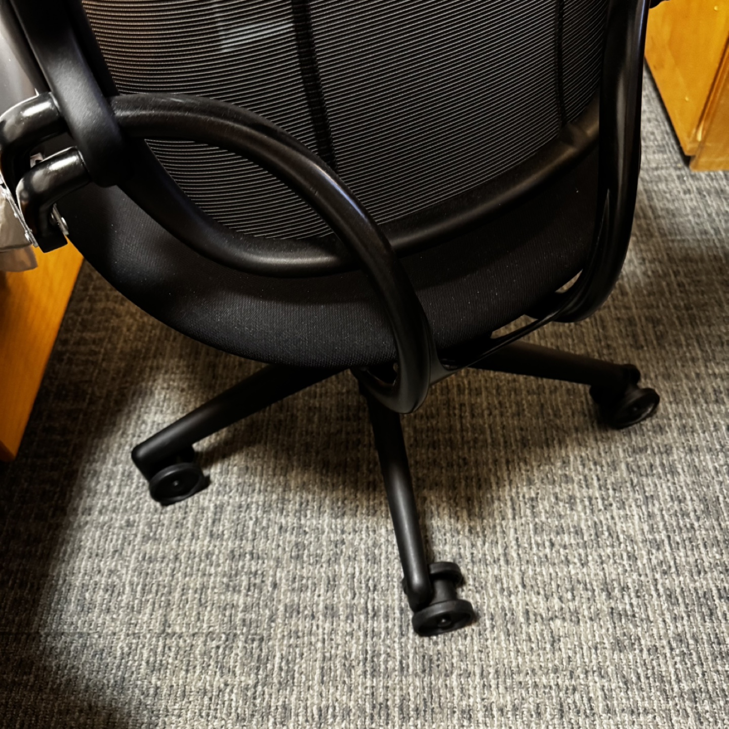 Humanscale Liberty Ocean Ergonomic Chair - photo 3